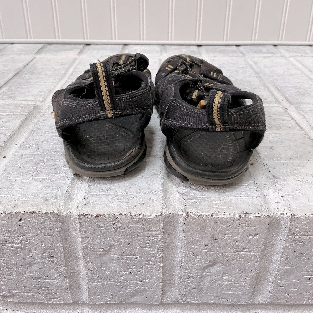 Keen Clearwater CNX Sandals - Picture 7 of 9